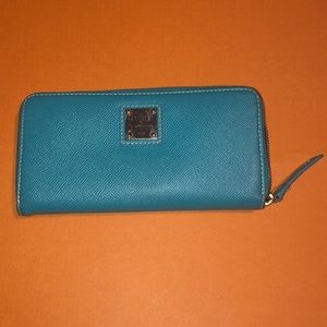 Authentic Dooney & Bourke zip around wallet